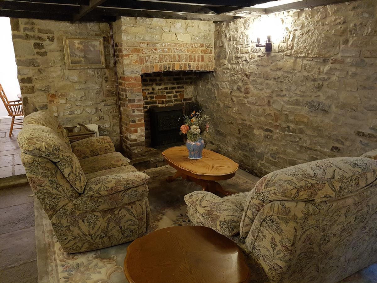 The Marston Inn ヨービル エクステリア 写真